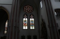 Okna kostela sv. Mikuláše