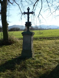 Malé Hydčice, křížek severně od obce