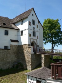 Seeberg, most a vstupní část hradu