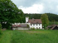 Zámek a obec Doubrava.