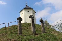 Vyskeř, kříže a kaple sv. Anny