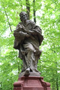 Náchod, socha sv. Jana z Nepomuku v parku