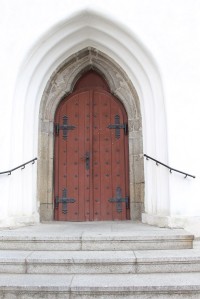 Sedlčany, vchod do kostela sv. Martina