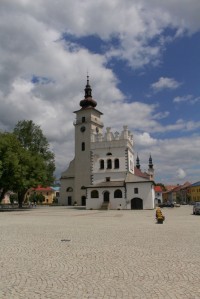 Podolínec, kostel Nanebevzetí Panny Marie a zvonice
