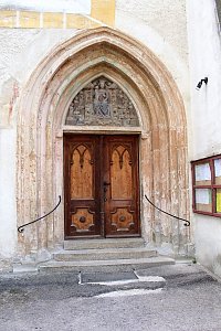 Vchod do klášterního kostela