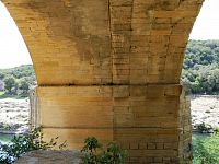 Pont de Gard, síla oblouku prvního patra