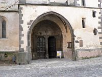 Prachatice, vchod do kostela sv. Jakuba