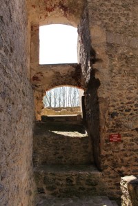 Původní románský vchod