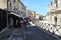 Arles, Rond - Pont des Arenes