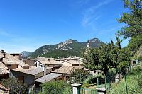 Castellane pohled na město ze zahrad