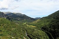 Pohled ze stezky do údolí Verdonu