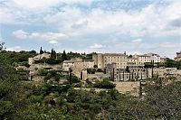 Gordes, severní strana staré části