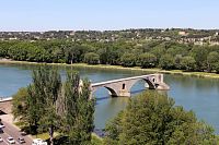 Pont St- Bénézet ze zahrady