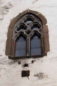 Gotické okno věže