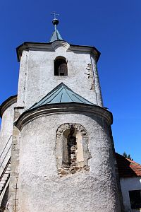 Zborovy, presbytář a věž kostela