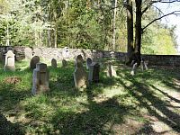 Osek, židovský hřbitov.