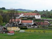Ujčín zámek, pohled od východu