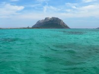 La Tavolara, a smaragdové moře