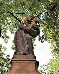 Svijany, socha sv. Antonína z Padovy.