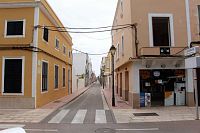 Placa dels Pins, ulička do nové části města
