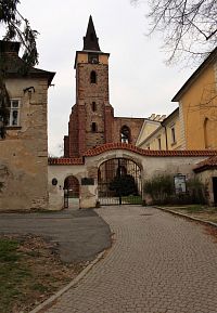 Vstupní brána do areálu kláštera