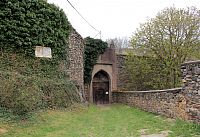 Pirkštejn, hradní brána