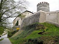 Západní strana hradu