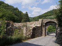Krupka, první hradní brána
