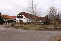 Jiřičná, hotel