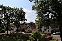 Pohled ze zámku na Svatobor