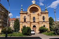 Průčelí čáslavské synagogy