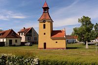 Jižní strana kaple