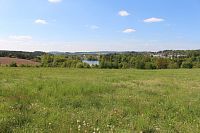 Pohled od hřbitova k jihu