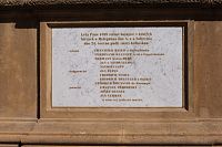 Jedna z mramorových desek