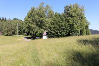 Pohled ke kapli od jihu