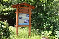 Informační tabule u mostu přes Úhlavu