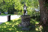 Zelená Lhota, socha sv. Jana z Nepomuku.