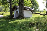 Jižní stěna kaple