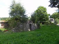 Pohled z cesty k penzionu