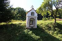 Výklenková kaple sv. Martina u Lešišova.