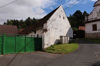 Štít hospodářské budovy