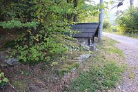 Pohled na studánku o vsi