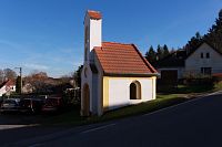 Jižní strana kaple