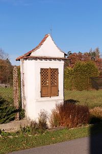 Čekanice, výklenková kaple sv. Anny.