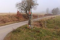 Křížek na křižovatce