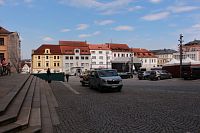 Severní strana náměstí