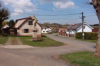 Celkový pohled na sochu