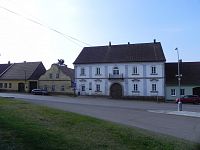 Jižní strana náměstí