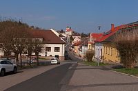 Pohled z náměstí do Klatovské ulice