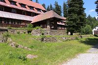 Švehlova vila, vstupní strana